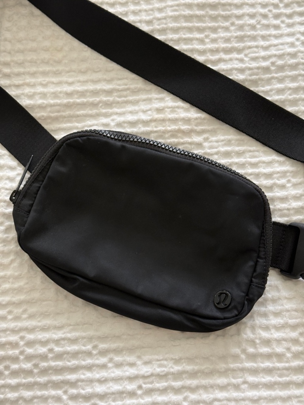lululemon Black Crossbody Belt Bag